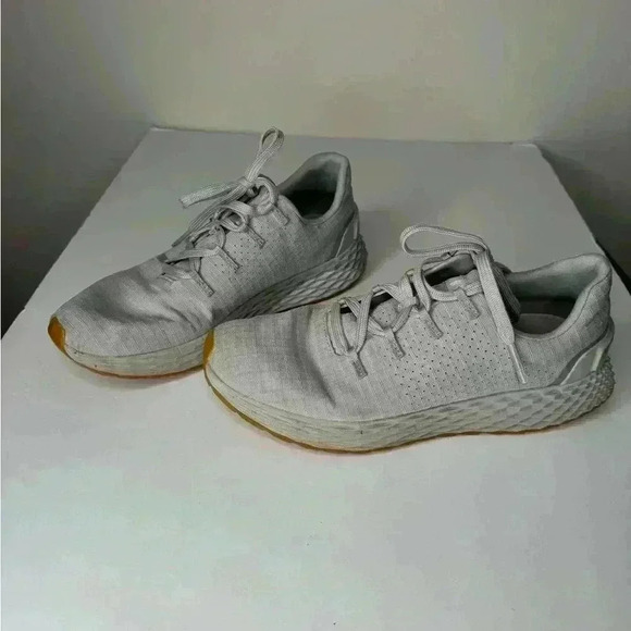 NOBULL Shoes - NOBULL Light Grey tennis shoes, size 9M.
